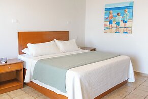 Costa Elegante Hotel & Suites