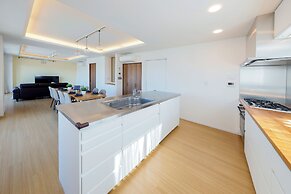 Kiyosumi SOHO by Tranova
