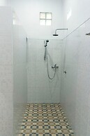 srinadi guest house