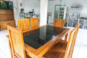 srinadi guest house