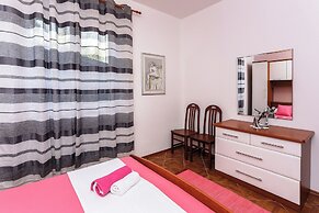 Apartments Lina
