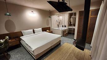 Otel Barry