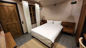 Otel Barry