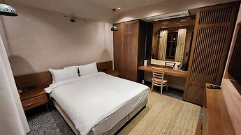 Otel Barry