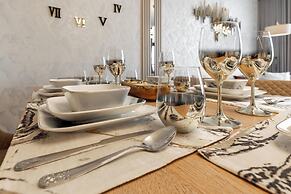 GLOBALSTAY. Creek Rise Tower 1 Elegant Apartment