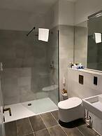 Aeronaut Suites powered by Pearl1
