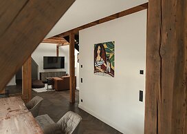 Aeronaut Suites powered by Pearl1