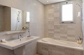 Vesta - Luxury Apt- 2Br - CFC XV