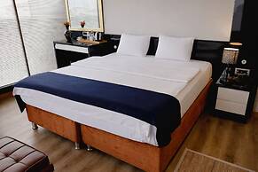 The Hera Platinum Hotel