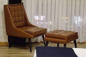 The Hera Platinum Hotel