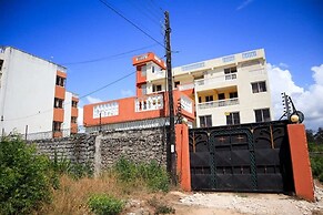 Lux Suites Bamburi View Apartments