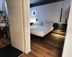 AdisArtur Elegant Rooms