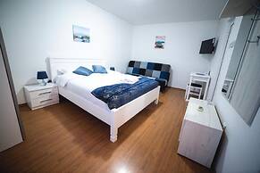For-A Apartmani