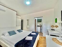 For-A Apartmani