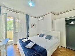 For-A Apartmani