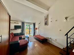 For-A Apartmani