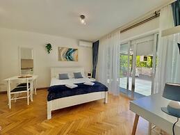 For-A Apartmani