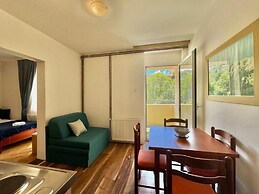 For-A Apartmani