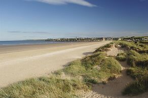 St Andrews Luxury 2-bed House, Sleeps 4