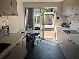 St Andrews Luxury 2-bed House, Sleeps 4