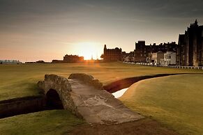 St Andrews Luxury 2-bed House, Sleeps 4