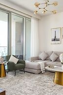 Three Bedroom in Downtown With Burj Khalifa View