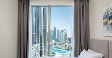 Three Bedroom in Downtown With Burj Khalifa View