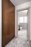 Three Bedroom in Downtown With Burj Khalifa View