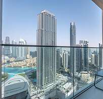 Three Bedroom in Downtown With Burj Khalifa View