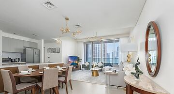 Three Bedroom in Downtown With Burj Khalifa View