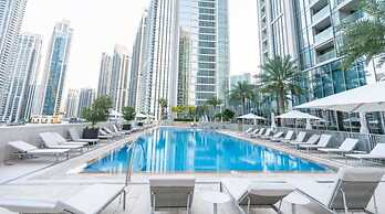 Three Bedroom in Downtown With Burj Khalifa View