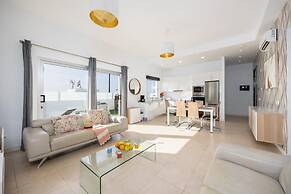 Villa Janubio With 3 Bedrooms and 2 Bathrooms