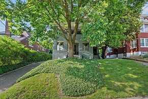Cincinnati Apartment: 1 Mi to Hyde Park Square!