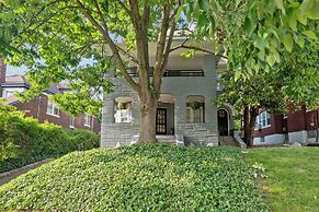 Cincinnati Apartment: 1 Mi to Hyde Park Square!