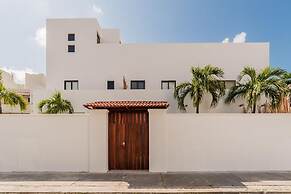 Casa Aluxes Guesthouse