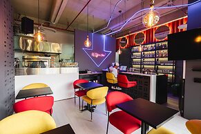 Heiss Hotel By Jalo