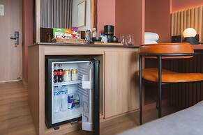 Heiss Hotel By Jalo