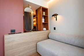 Heiss Hotel By Jalo