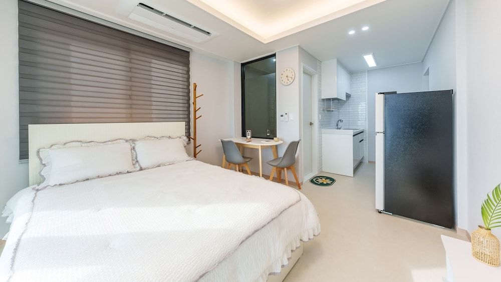Yeosu Eoneumeosjinnal Pension