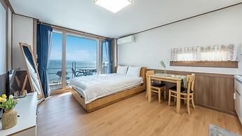 Yeosu Eoneumeosjinnal Pension