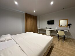 Rattanaview Hotel