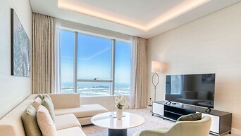 Iconic One Bedroom Panoramic Palm Views