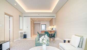 Iconic One Bedroom Panoramic Palm Views