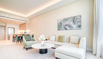 Iconic One Bedroom Panoramic Palm Views