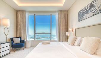 Iconic One Bedroom Panoramic Palm Views