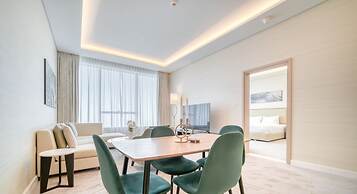 Iconic One Bedroom Panoramic Palm Views
