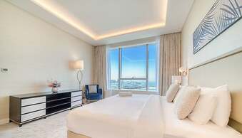 Iconic One Bedroom Panoramic Palm Views
