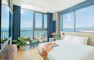 Cozy Front Beach House wid Private Beach