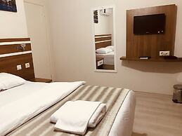 LAROK HOTEL