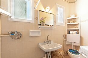 Katerina House,Ipsos
